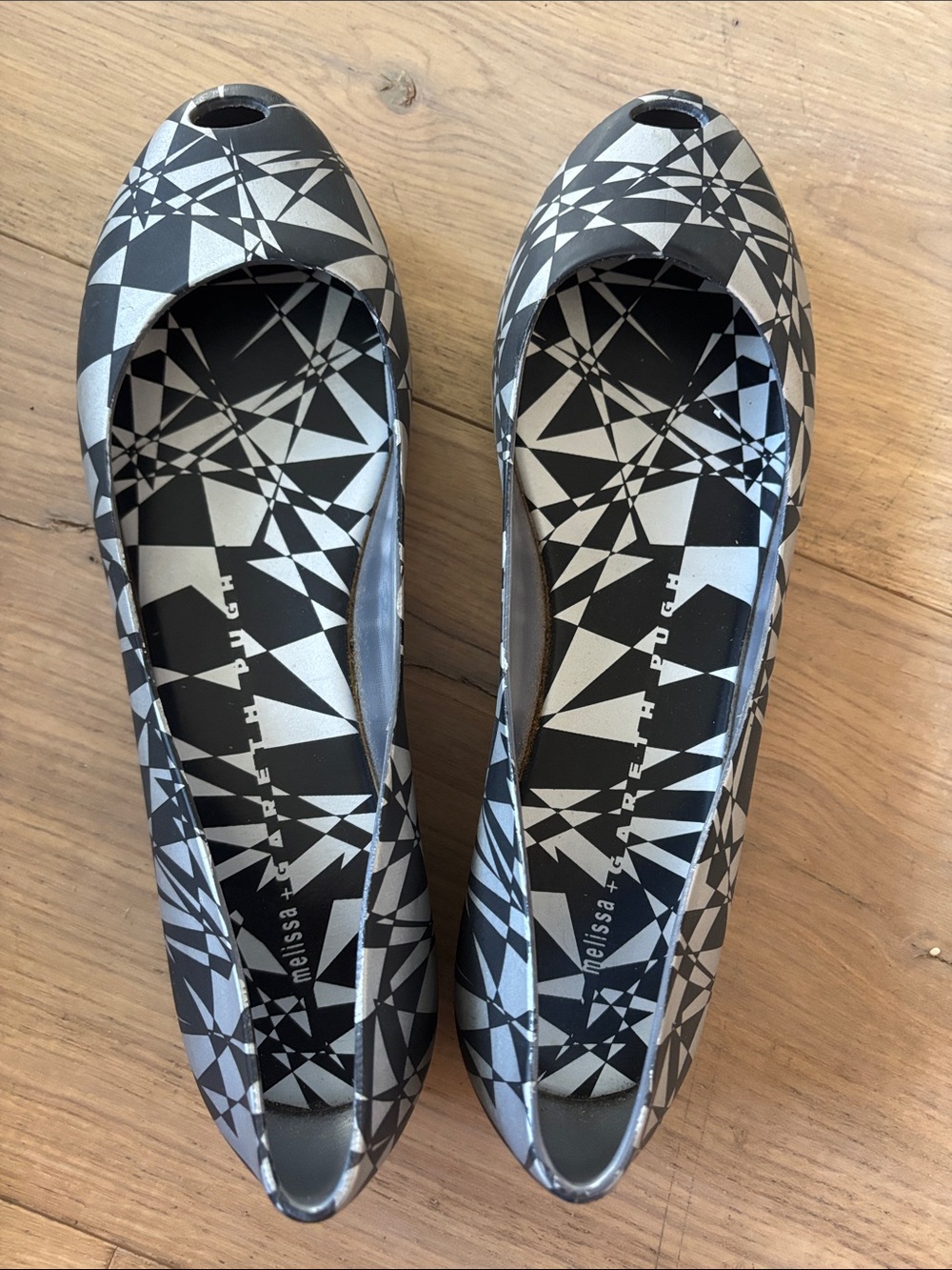 Melissa x gareth pugh collector Black & Silver Geometric Peep-Toe Flats 9